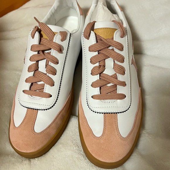 Louis Vuitton sneakers size 39 - Picture 3 of 12